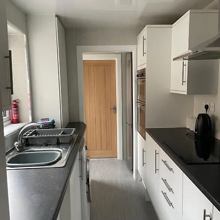 2 Bed House -close To Cleveland Way,lovely Beaches